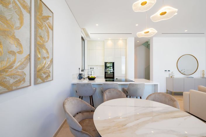 Image No.7-3 Bed House for sale