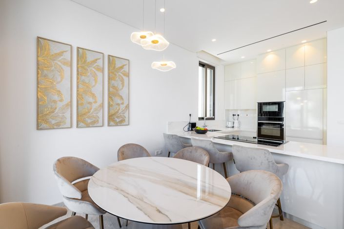 Image No.8-3 Bed House for sale