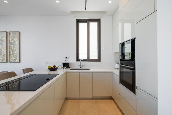 Image No.9-3 Bed House for sale