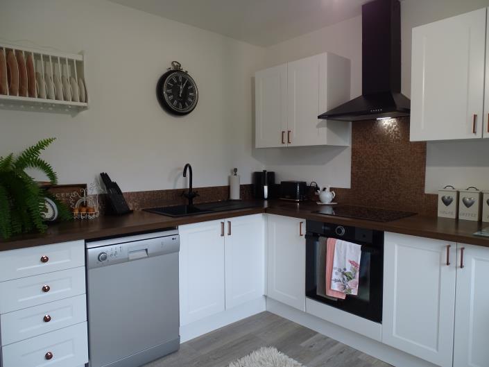 Image No.7-4 Bed House for sale