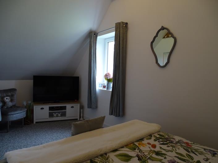 Image No.18-4 Bed House for sale