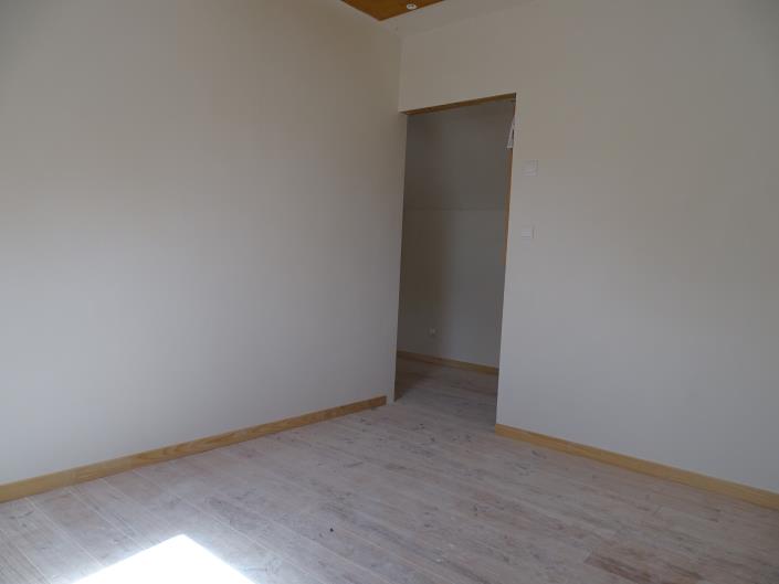 Image No.18-3 Bed House for sale