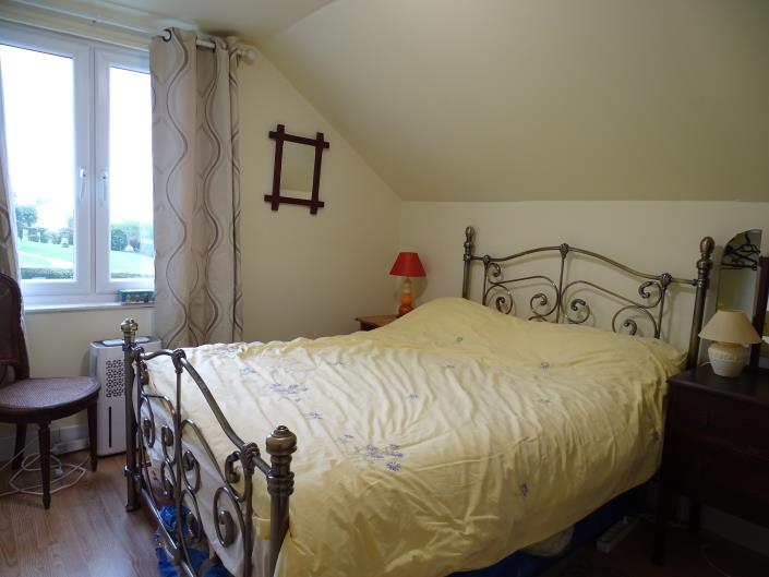 Image No.10-3 Bed House for sale