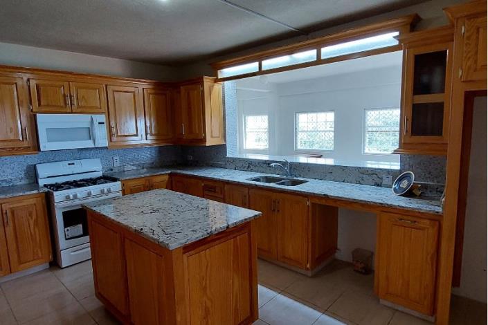 Image No.13-5 Bed House for sale