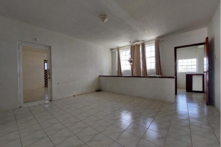 Image No.22-5 Bed House for sale