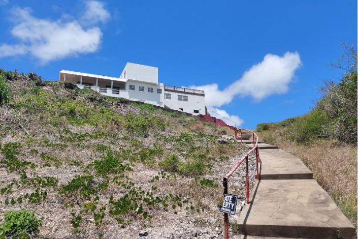 Image No.6-5 Bed House for sale