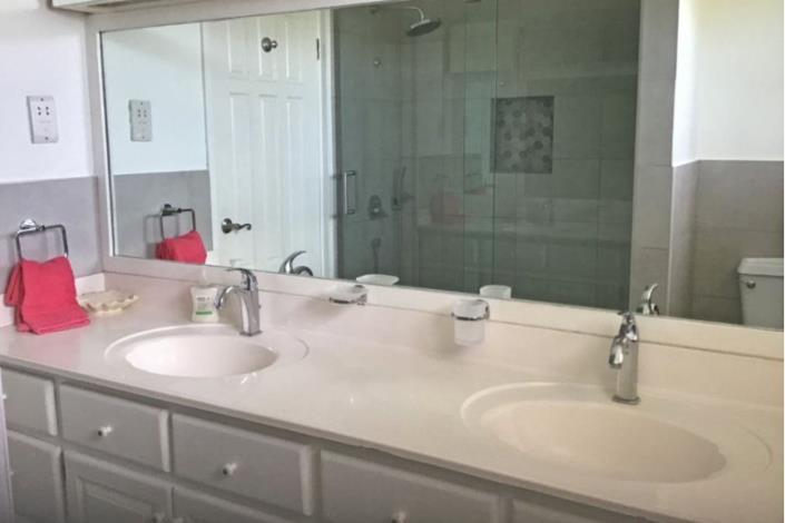 Image No.11-3 Bed Townhouse for sale