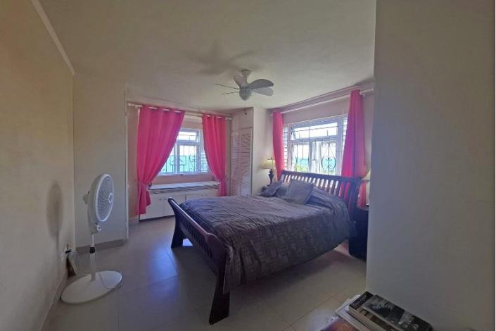 Image No.13-5 Bed House for sale