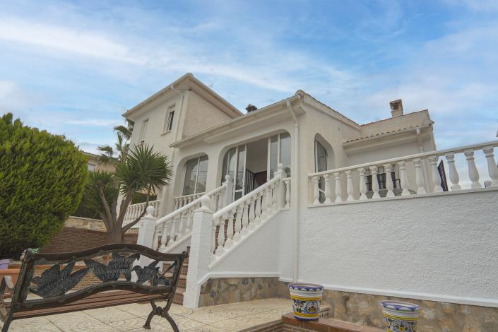 Image No.9-4 Bed Villa / Detached for sale