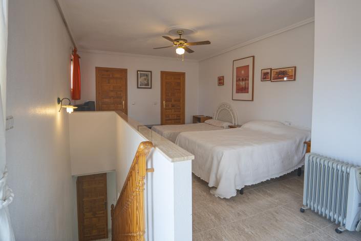 Image No.22-4 Bed Villa / Detached for sale