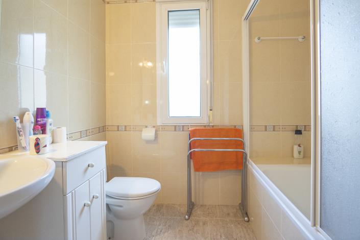 Image No.26-4 Bed Villa / Detached for sale