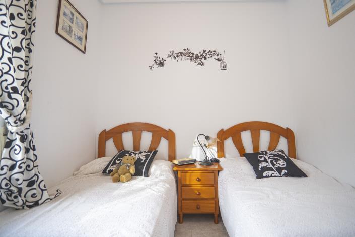 Image No.32-4 Bed Villa / Detached for sale