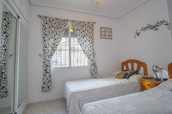 Image No.31-4 Bed Villa / Detached for sale