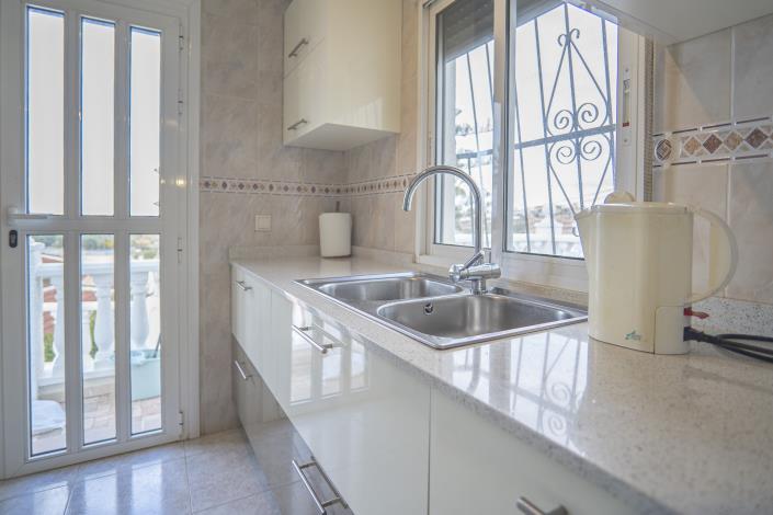 Image No.40-4 Bed Villa / Detached for sale