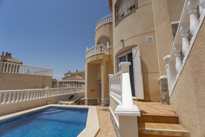 Image No.10-3 Bed Villa for sale