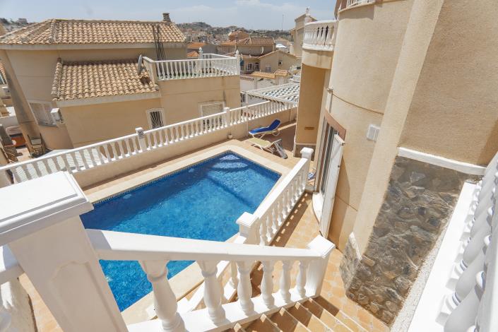 Image No.15-3 Bed Villa for sale