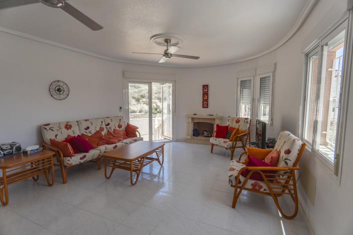 Image No.20-3 Bed Villa for sale