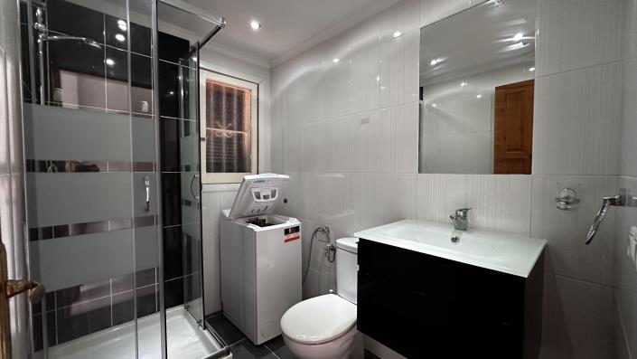 Image No.20-1 Bed Apartment for sale