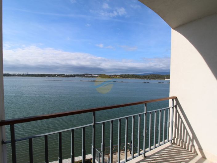 Image No.20-2 Bed Apartment for sale