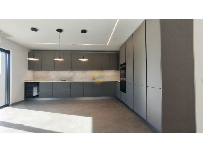 Image No.19-4 Bed House for sale