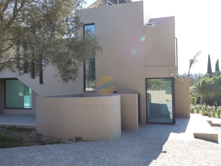 Image No.7-4 Bed House for sale