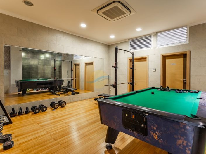 Image No.36-6 Bed House for sale