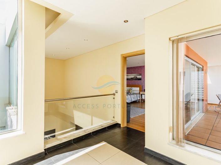 Image No.51-6 Bed House for sale