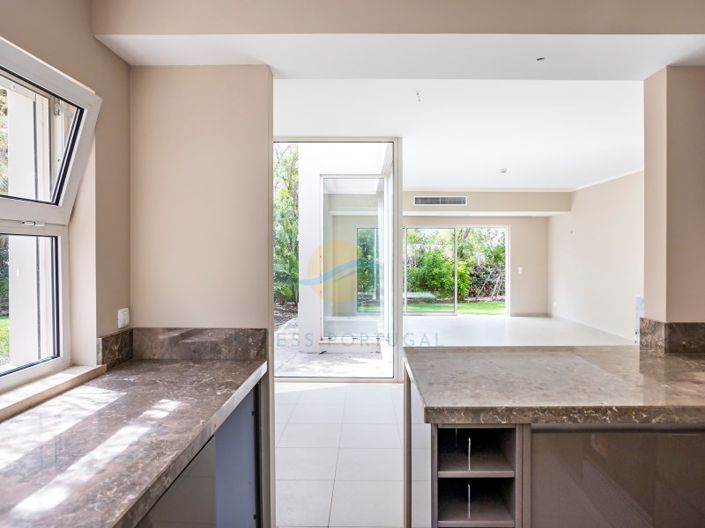 Image No.14-2 Bed House for sale