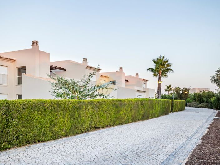 Image No.32-2 Bed House for sale