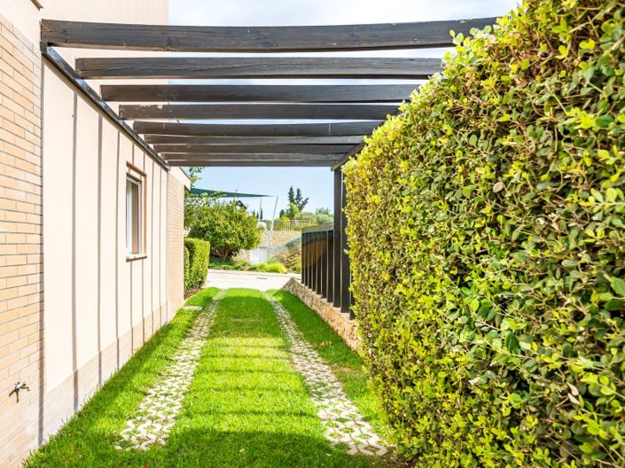 Image No.3-2 Bed House for sale