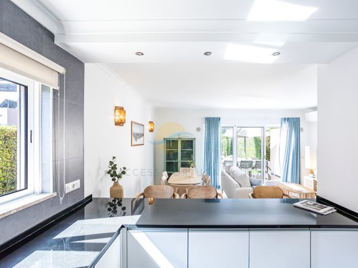 Image No.7-2 Bed House for sale