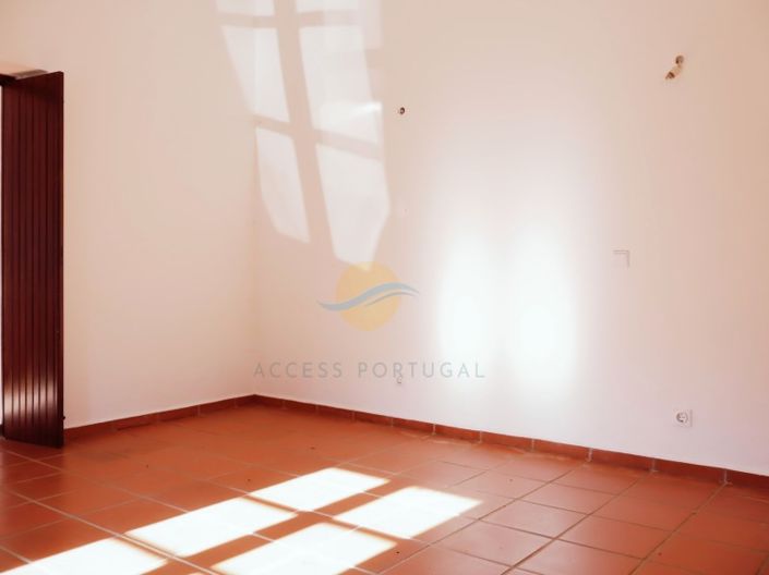 Image No.29-3 Bed Farmhouse for sale