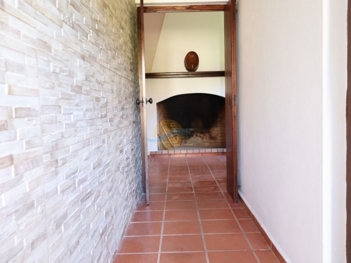 Image No.31-3 Bed Farmhouse for sale