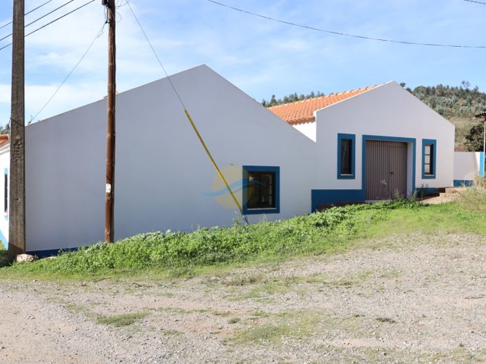 Image No.40-3 Bed Farmhouse for sale