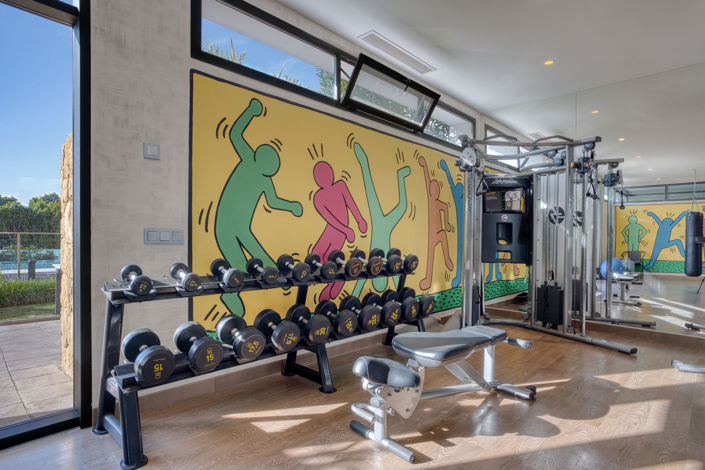 Image No.14-4 Bed Property for sale