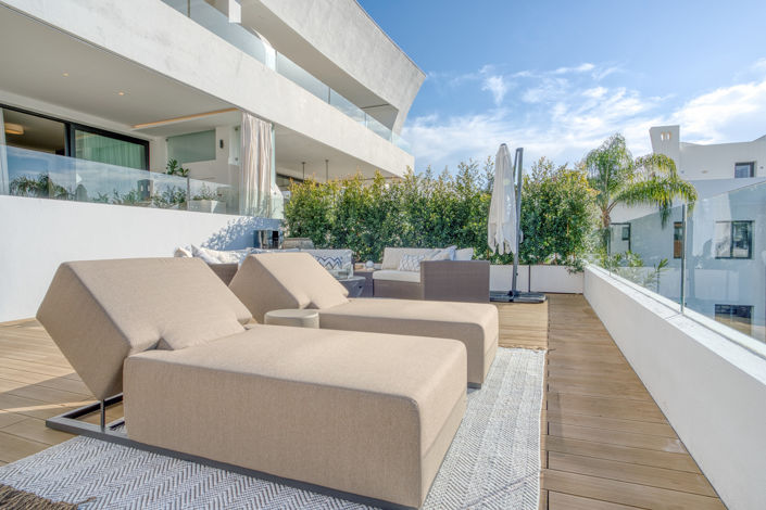 Image No.21-4 Bed Property for sale