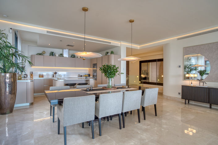 Image No.5-4 Bed Property for sale