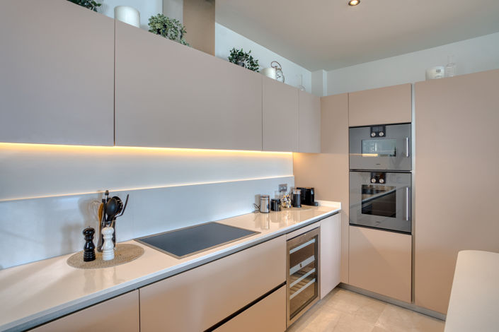 Image No.7-4 Bed Property for sale