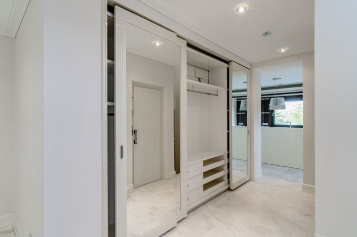 Image No.27-6 Bed Villa for sale