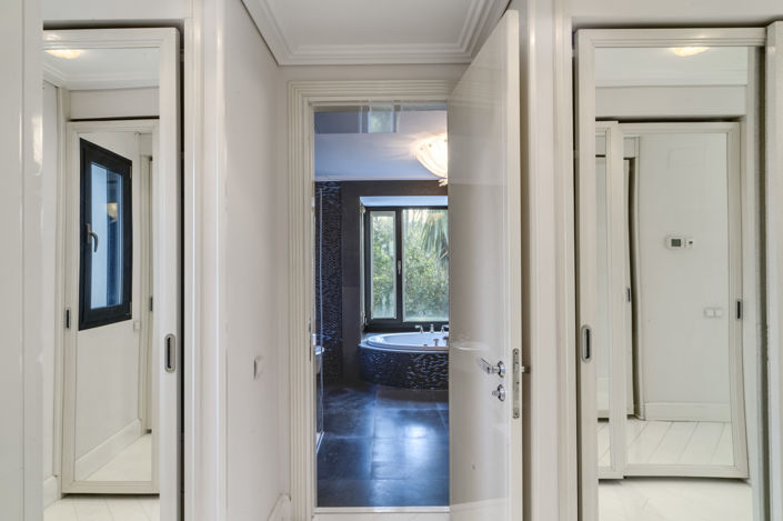 Image No.8-6 Bed Villa for sale