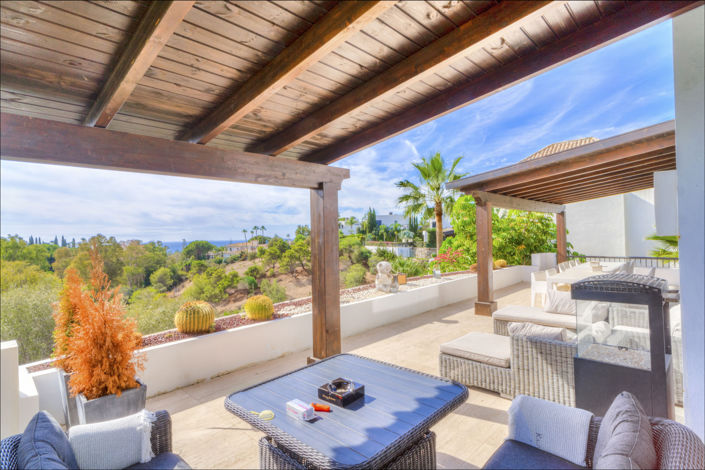 Image No.1-5 Bed Villa for sale