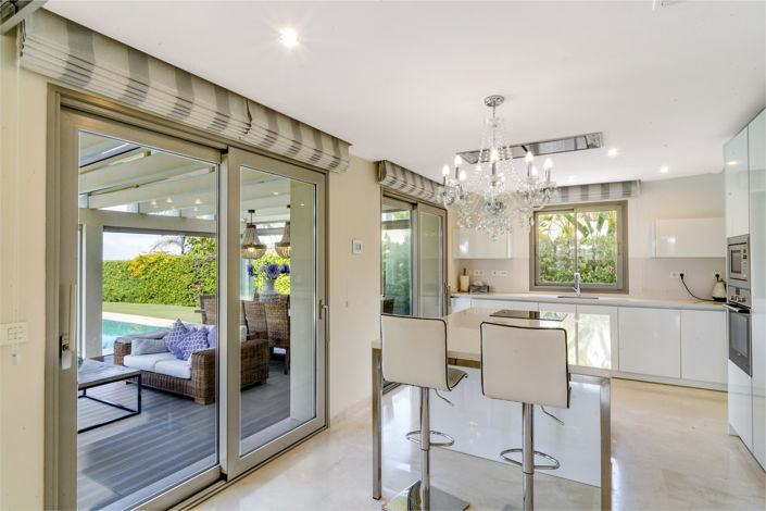 Image No.6-5 Bed Villa for sale