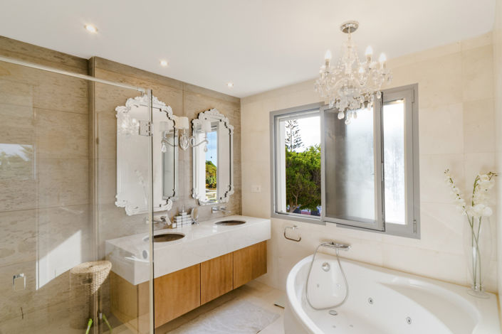 Image No.9-5 Bed Villa for sale