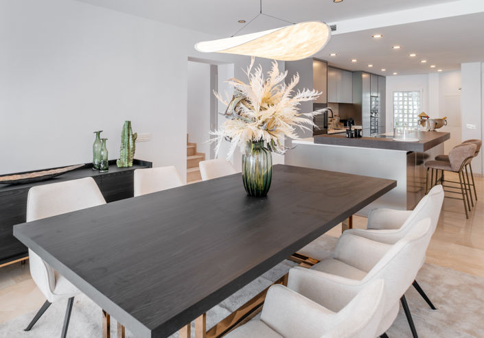 Image No.8-3 Bed Property for sale