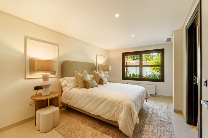 Image No.20-5 Bed Villa for sale