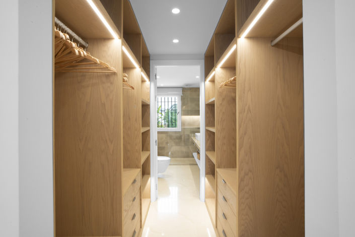 Image No.11-4 Bed House for sale