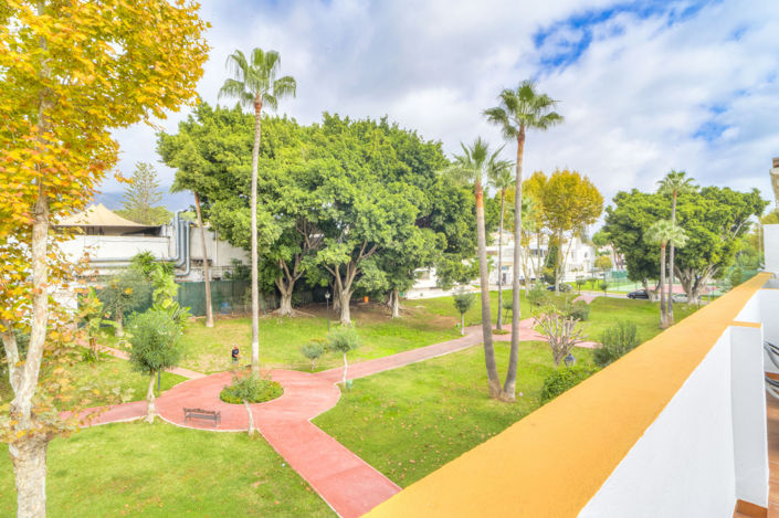 Image No.23-4 Bed House for sale