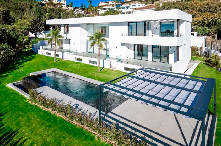 Image No.15-6 Bed Villa for sale