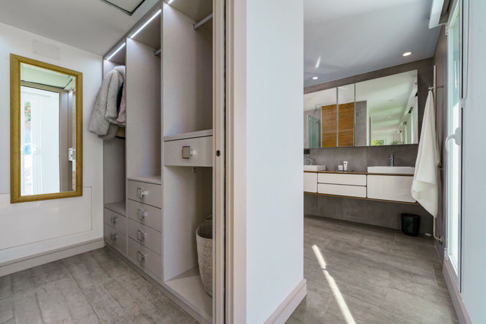 Image No.18-6 Bed Villa for sale