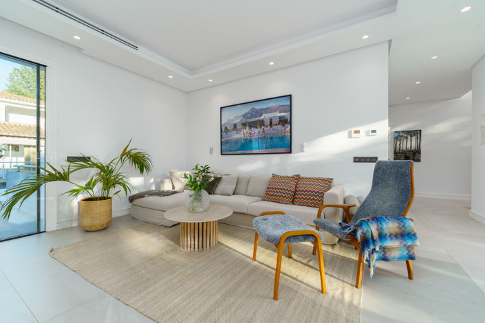 Image No.4-6 Bed Villa for sale